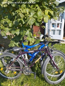 26 er Fahrräder zu verschenken. verschenke zwei 26 Jugendfahrräder