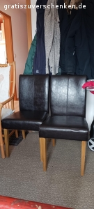 3 Stühle zu Verschenken. 3 Stühle