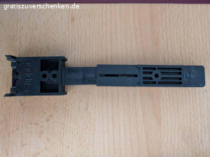 Befestigungsmaterial für Terrassendielen zu verschenken. Befestigungsmaterial für Terrassendielen für 22-25cm Breite