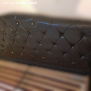 Bett 140x200 cm. Bett 140x200cm

 Haustierfreierhaushalt!
 Nichtraucher !

Tausche Bett gegen Toilettenpapier orginalverpackt 10 Rollen ,
min.3 lagig ,
Seitenteil beschädigt kann man aber reparieren.

NUR AN SELBSTABHOLER!!!
Bett ist demontiert daher leichter Transport.