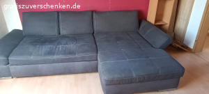 Couch mit Schlaffunktion und Schrank