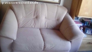 Couchgarnitur, 3-teilig. Gleichfarbige beige, 2,,5- 2-1-Sitzer
