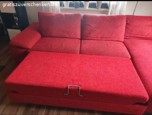 Ein Ecksofa in Lara Rot. das Sofa ist 316 x184
Metallfüße 
Und es hat eine Schlaffunktion 
Die Sitzfläche ist Kaltschaum