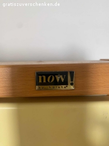 Kleiderschrank. Höhe 2,18 m
Breite 2 m
Tiefe 0,61 m
Nur Abholung