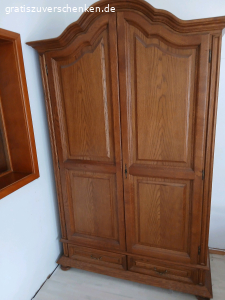 Kleiderschrank