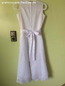 Kommunionkleid zu verschenken GR. 152