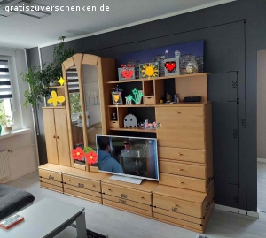 Schrankwand gebraucht (Buche, trennbar, 2800x600x2230)