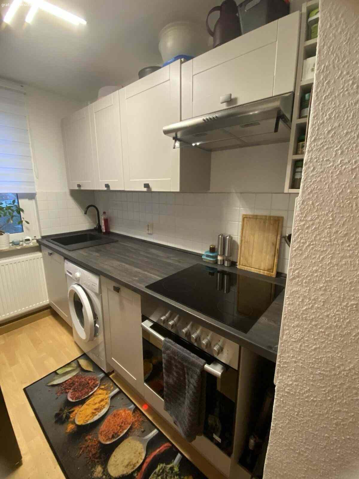 Voll ausgestattete Küche. Schreiben mir direkt.

Ich muss reisen und meine Mietwohnung räumen, ich biete meine voll ausgestattete Küche.