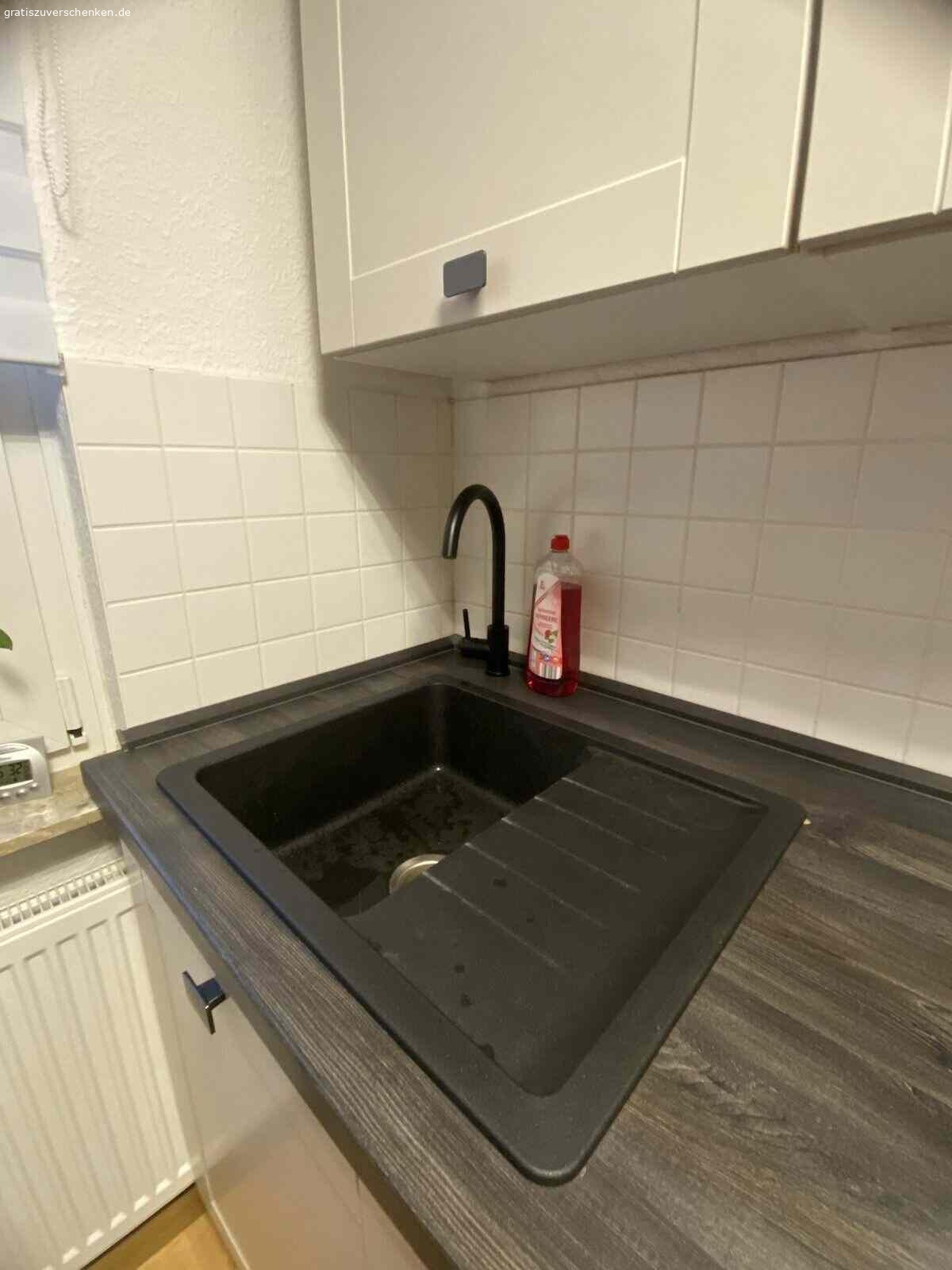 Voll ausgestattete Küche. Schreiben mir direkt.

Ich muss reisen und meine Mietwohnung räumen, ich biete meine voll ausgestattete Küche.