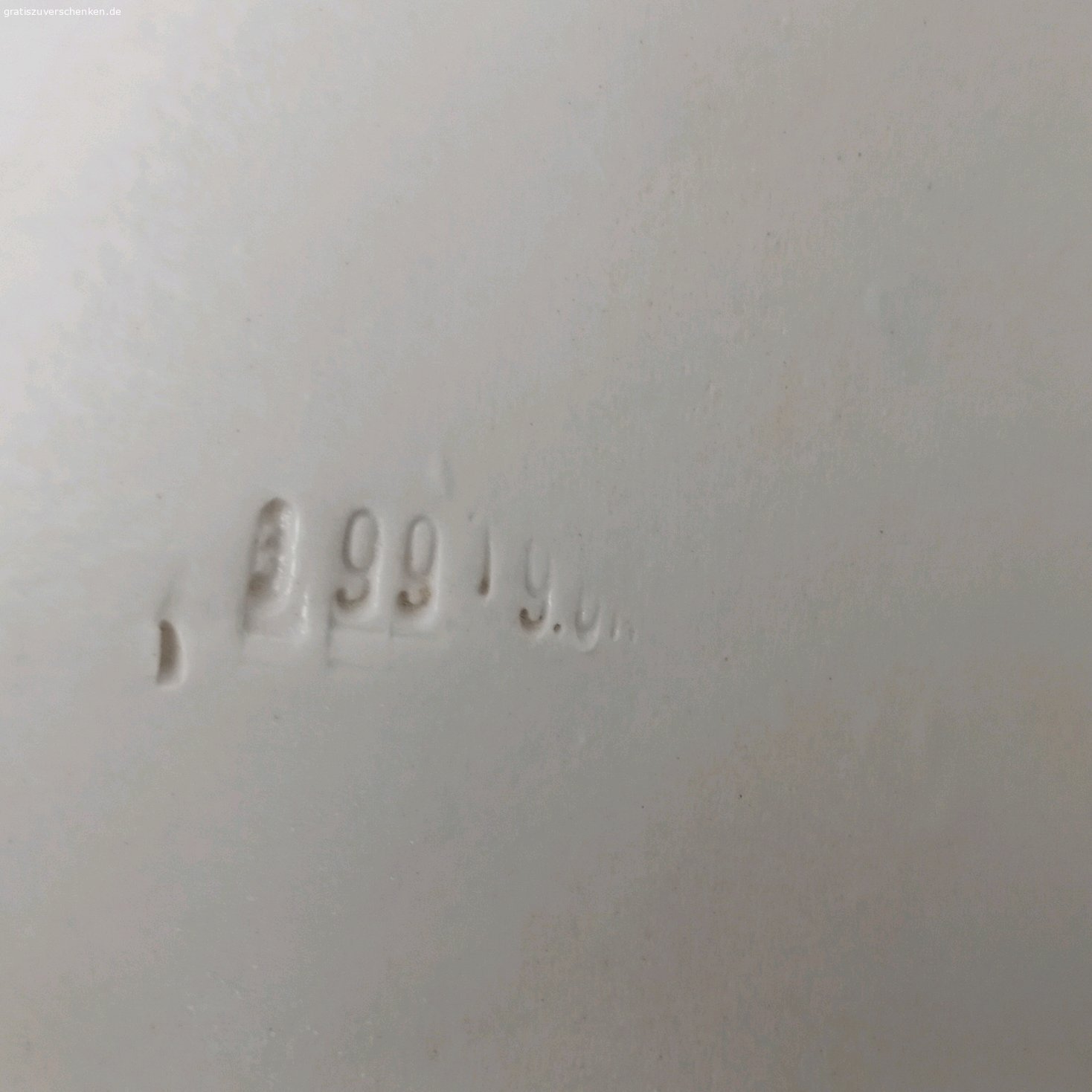 Waschbecken. 2 Stück. von 1960. gebrauchte Waschbecken gebraucht Spuren