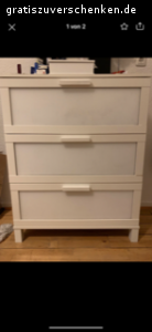 Weiße Kommode von Ikea