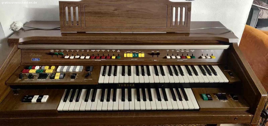 Yamaha Electrone zu verschenken