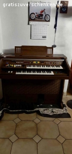 Yamaha Electrone zu verschenken