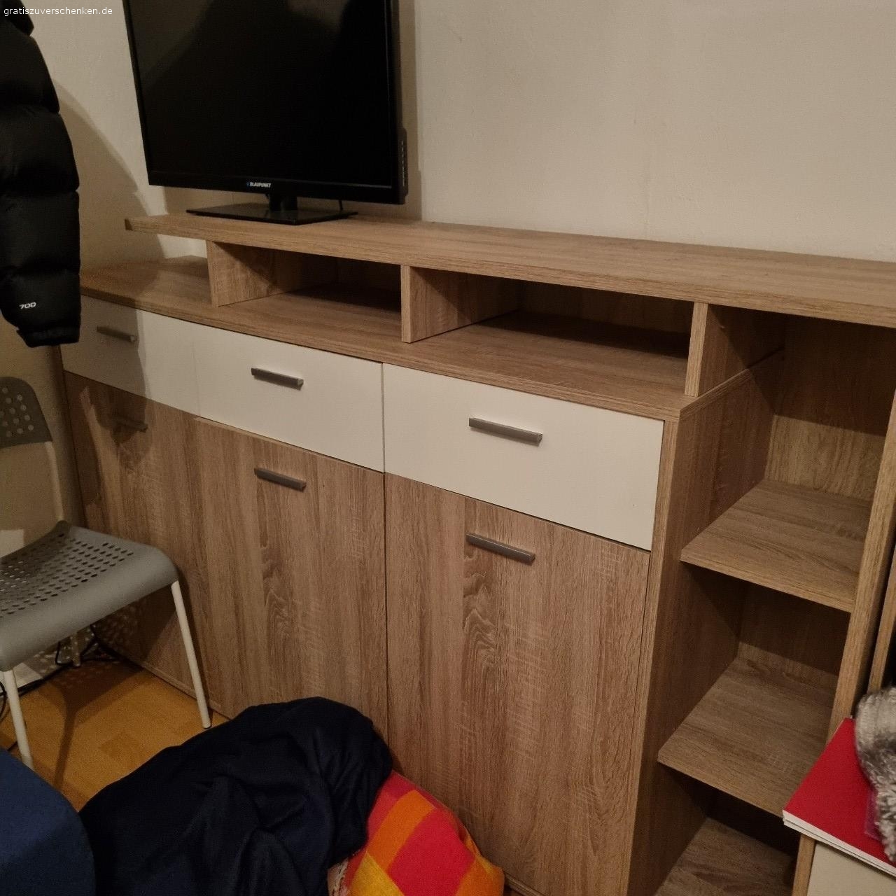 zu verschenken. gebrauchte Möbel zu verschenken an selbstabholer und selbst abbauen