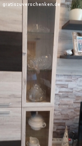 zu verschenken. porzelan und kristall nie gebraucht