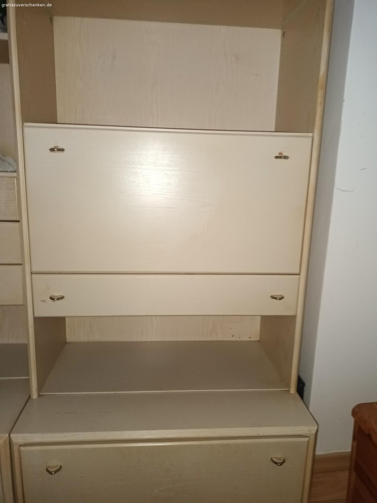 zu verschenken. guter Zustand wegen neu Anschaffung