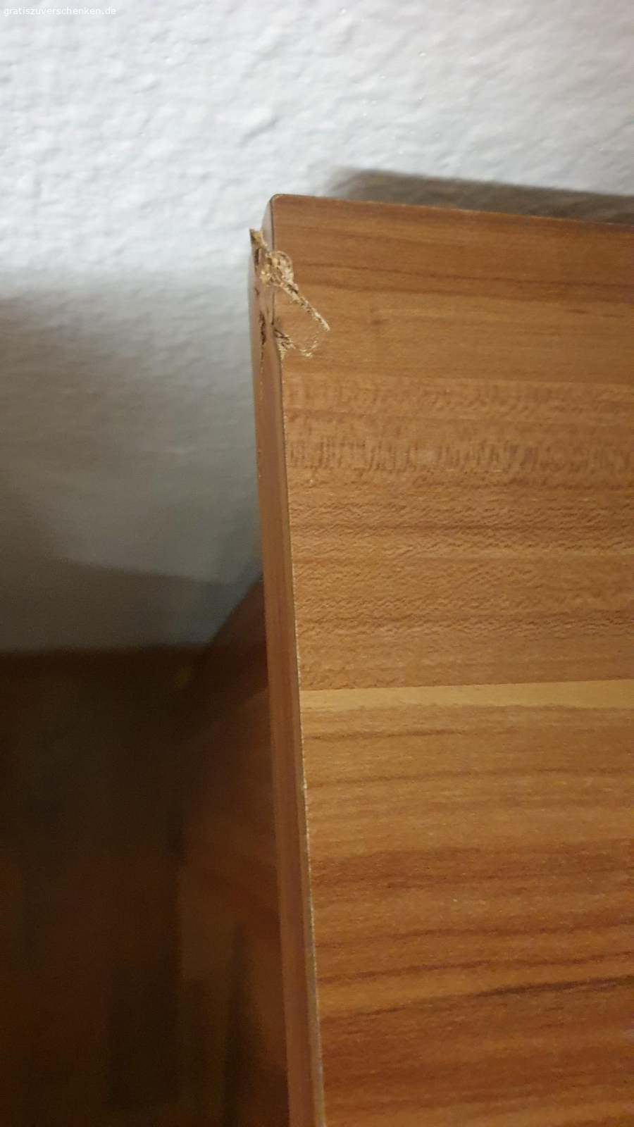 zu verschicken. esstisch mit bank